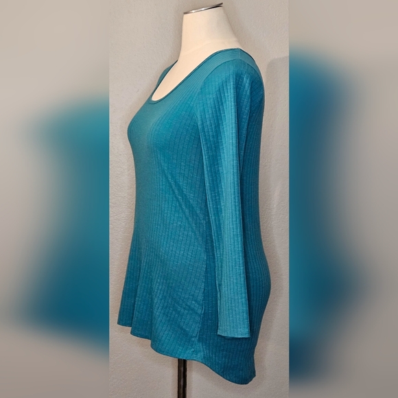 Lularoe Women's Top Size Medium - Picture 3 of 8